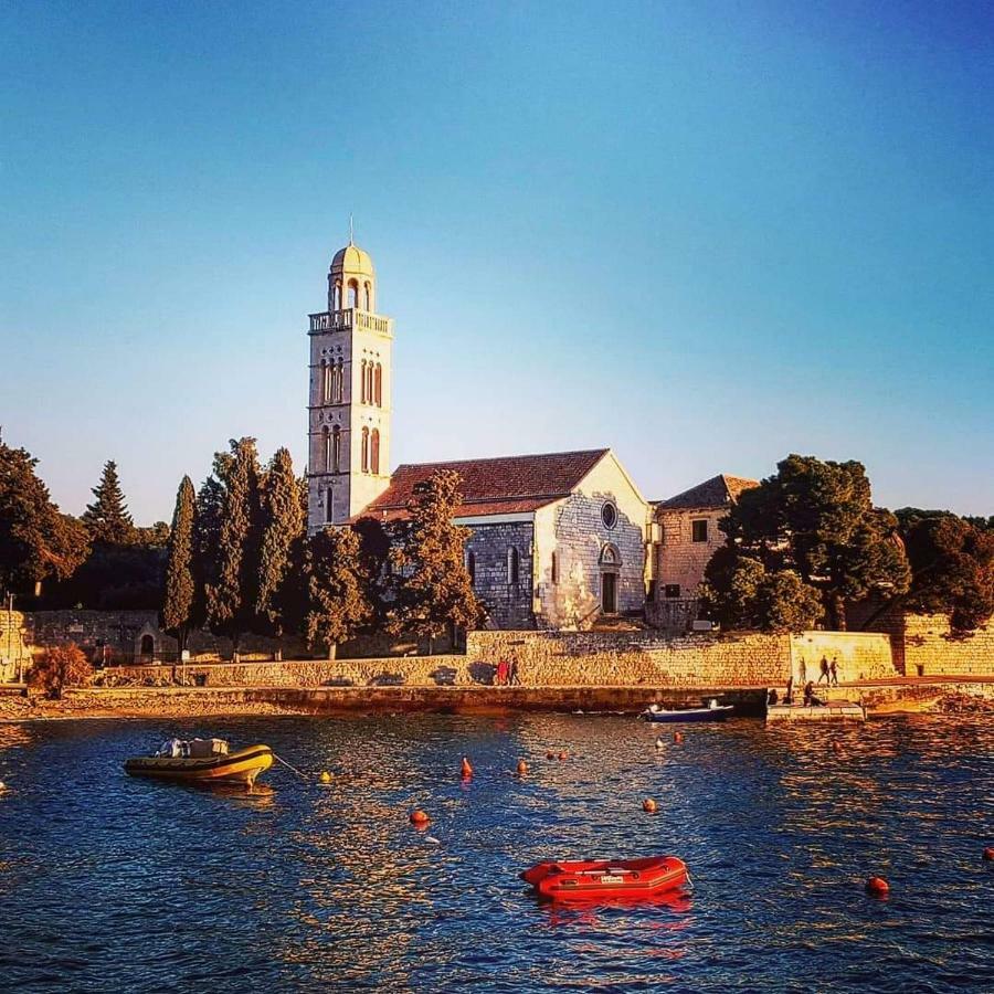 Apartment On Hvar Island フヴァル エクステリア 写真