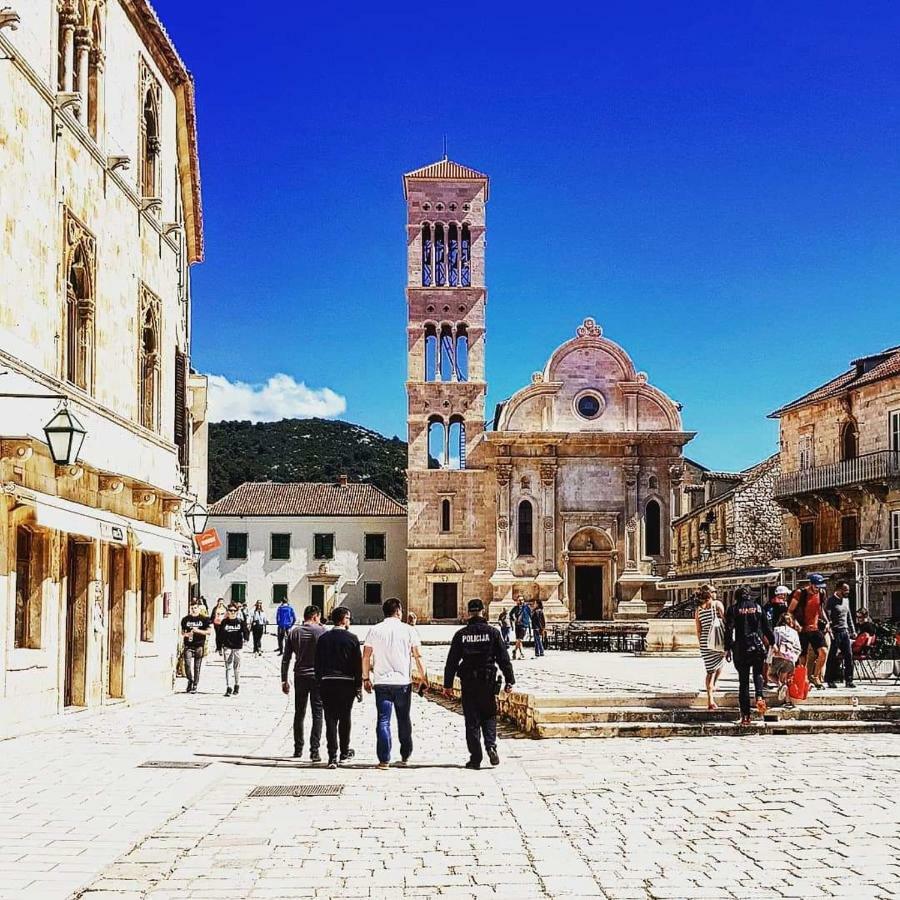 Apartment On Hvar Island フヴァル エクステリア 写真